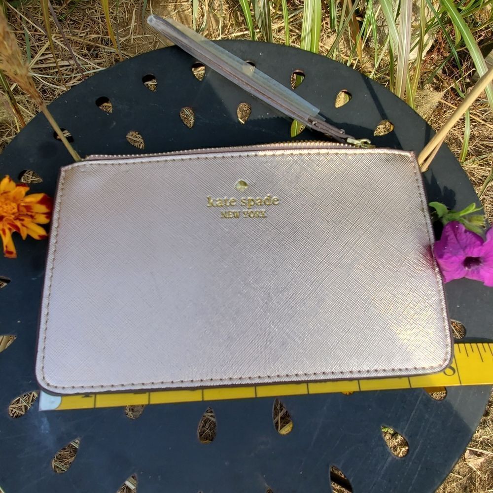 Kate Spade Wristlet‎ - Picture 7 of 9